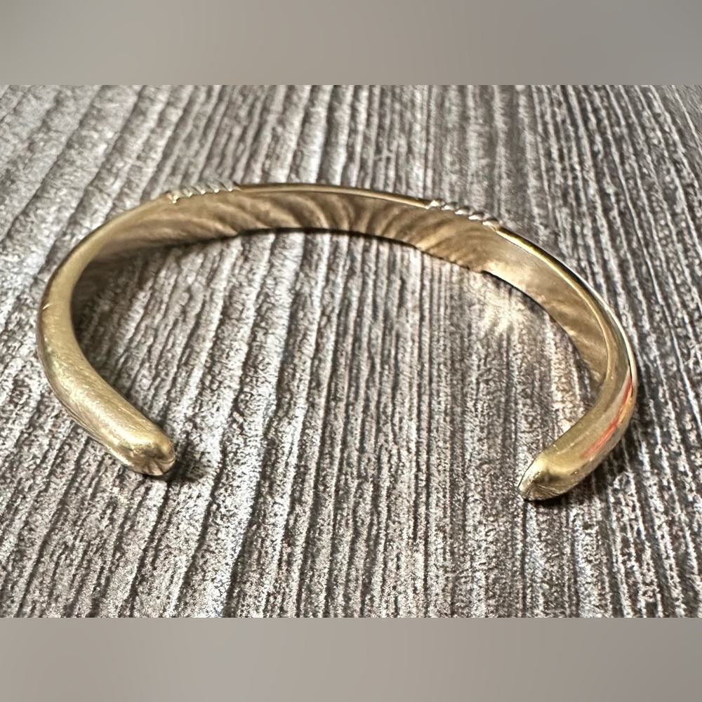 AVON Vintage Gorgeous Gold Tone and silver Marlboro Wristcuff Bracelet. - Picture 2 of 3